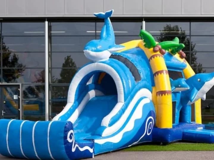 Springkastelen met Zwembad